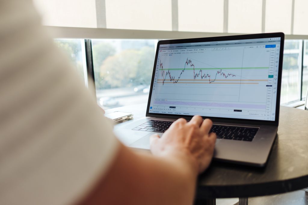Finance Basics: "Past Performance Does Not Guarantee Future Returns"